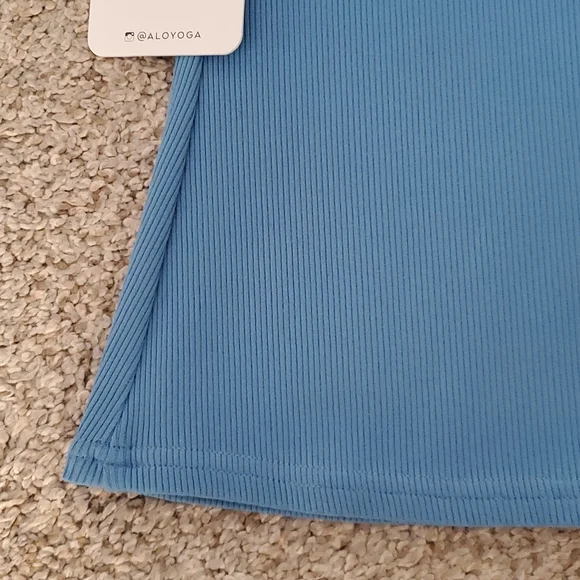 NWT Alo Yoga Elevate Tank - Picture 7 of 10
